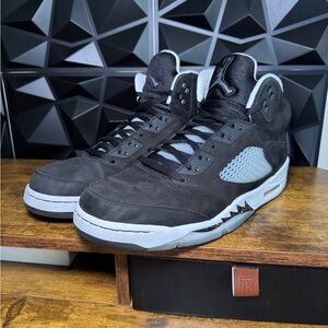 Jordan 5 Retro Moonlight 2021